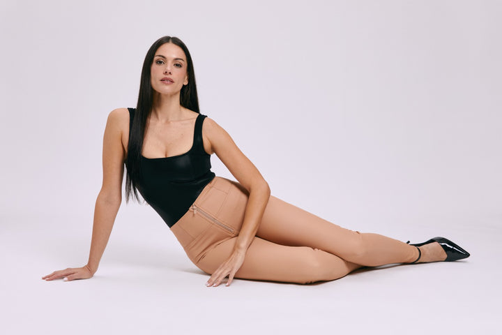 (WRUP4HS427-M44) Ankle Length WR.UP® High Waist with Gold Zip