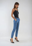 BLACK1HF202-J4B Blauwe Freddy Jeans met een Hoge Taille, Patch Pockets en een Hip Detail aan de Enkel