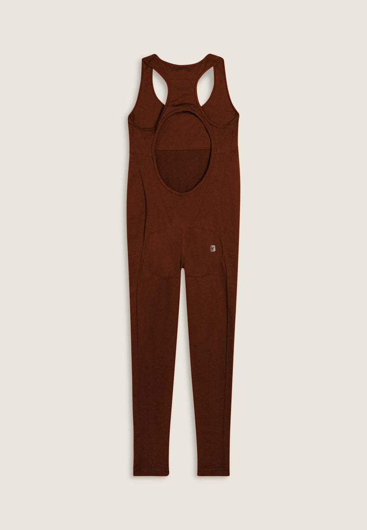 F25WSMJ1- M48  Slim Fit Jumpsuit met Racerback en Porthole Rugdetail