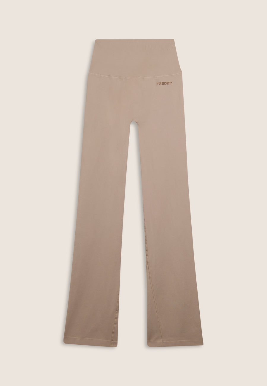 Legging évasé avec taille très haute en structure côtelée autre vue