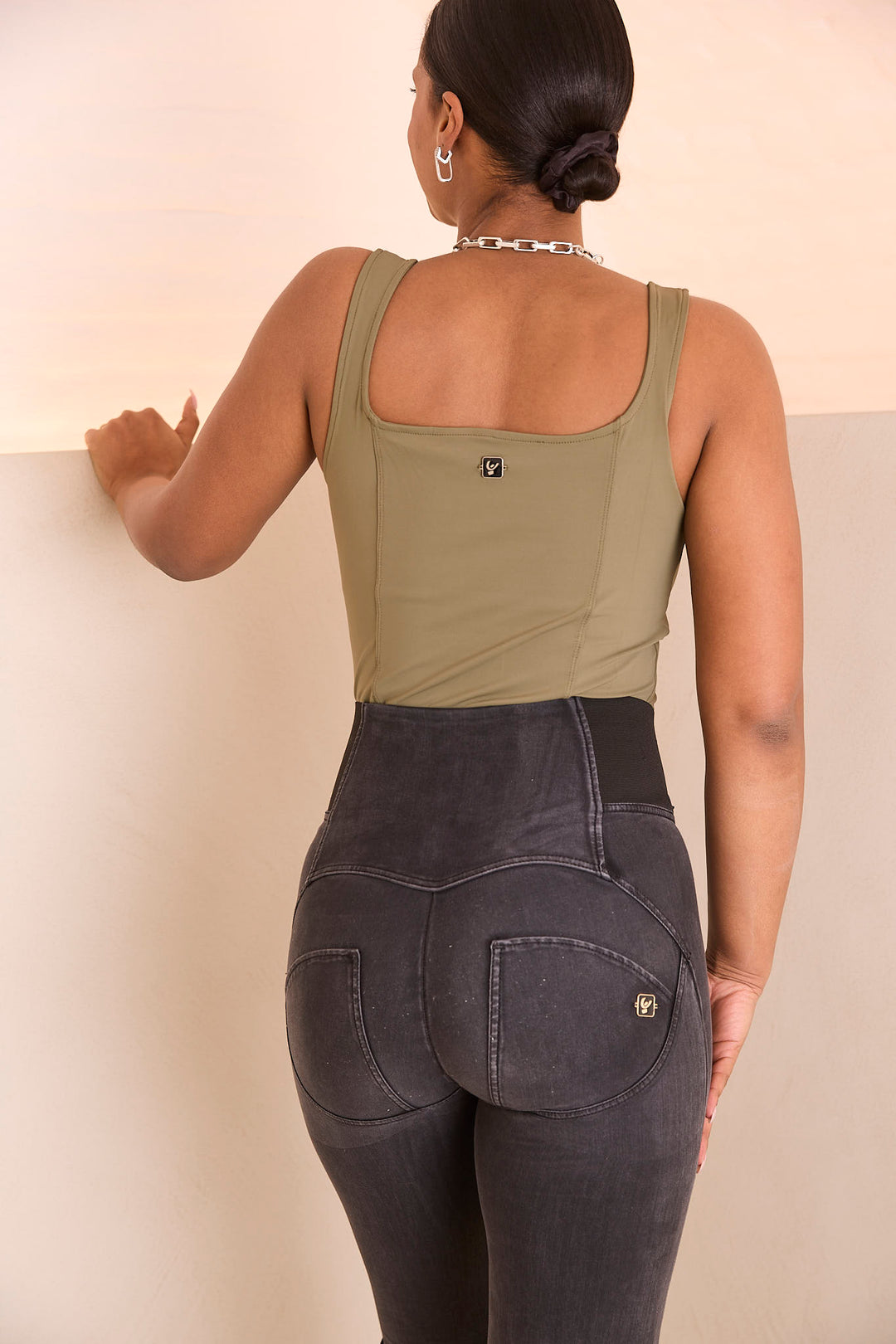 (WRUP29SHS443-J7N) Super High Waist WR.UP® Flared Jeans with Waistband in Soft Tencel