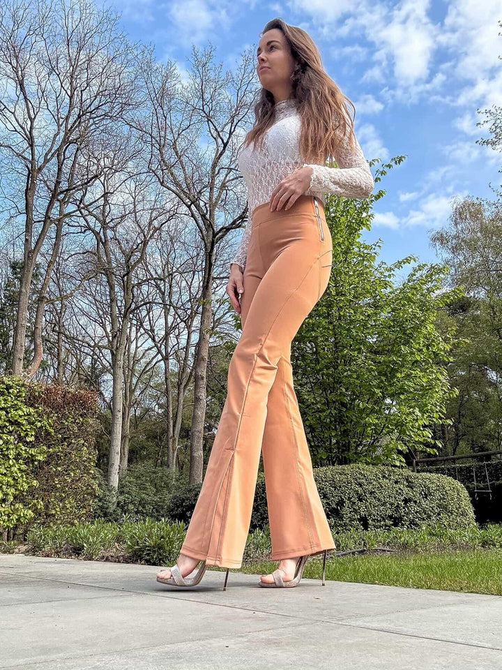 (WRUP11SHS435-M44) Flare Satin Look Leather Look Hoge Taille WR.UP® met Wijde Pijp en Split aan de Enkel
