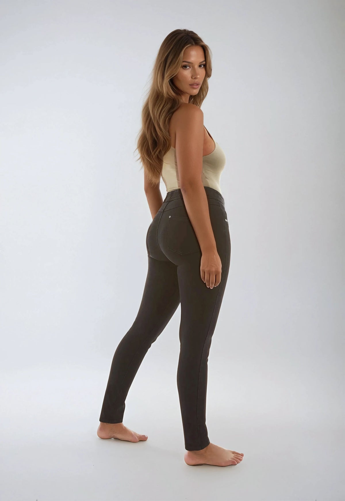(NOW1MC002ORG-J7N) N.O.W.® Mid Waist Jeans met Knoopsluiting enlarged