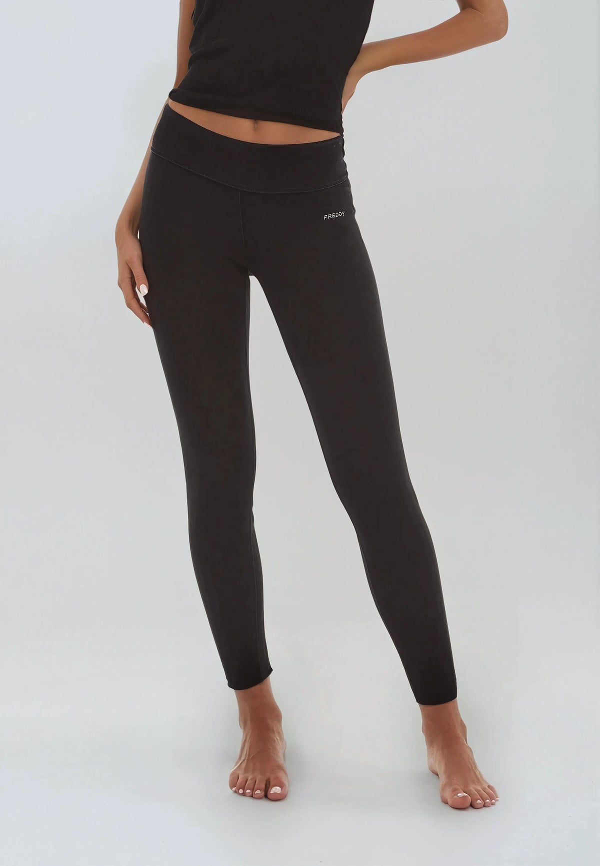 (NOWYL4MC002ORG-J7N) Jean mi-haut NOW® CORE en denim bio agrandi