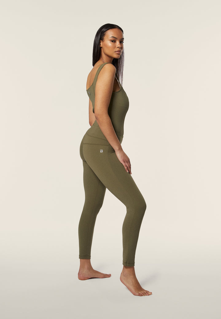 (NOWYL4MC005REC-V137) Mid Waist N.O.W.® CORE Pants in D.I.W.O PRO