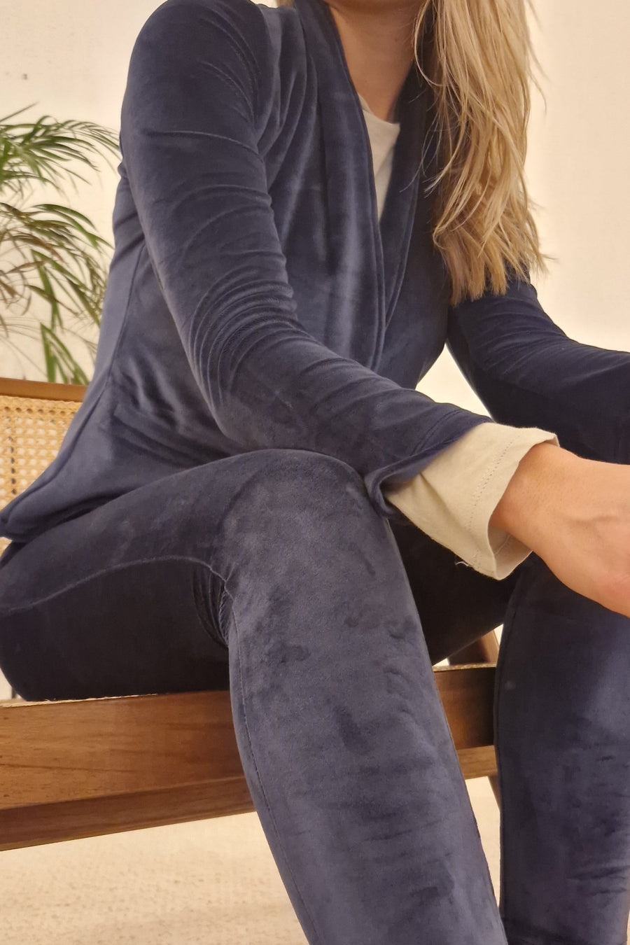 Blue WR.UP® Velvet Tracksuit met BLAZER & WR.UP® Velvet pant another view