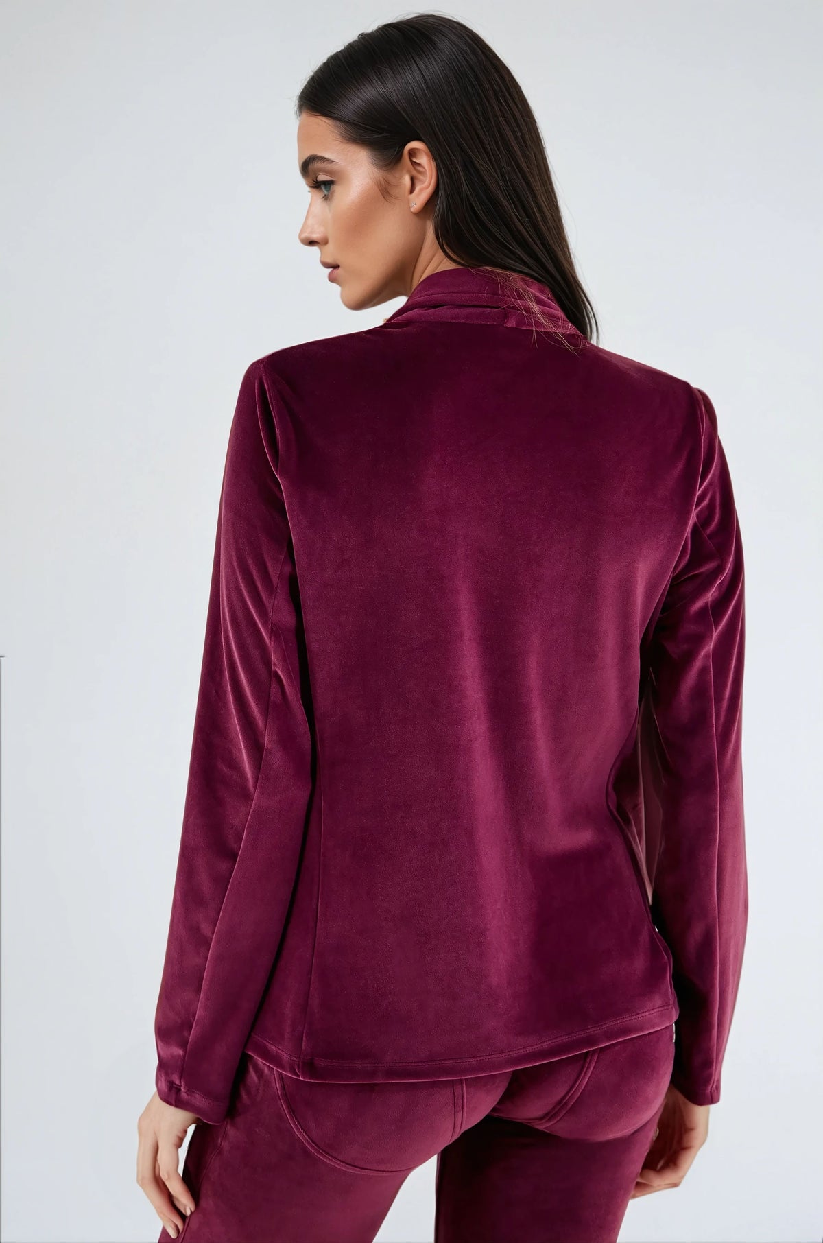 (S0WWTK3-E49) Ensemble de survêtement en velours violet WR.UP® comprenant un blazer et un pantalon en velours WR.UP®.  agrandi