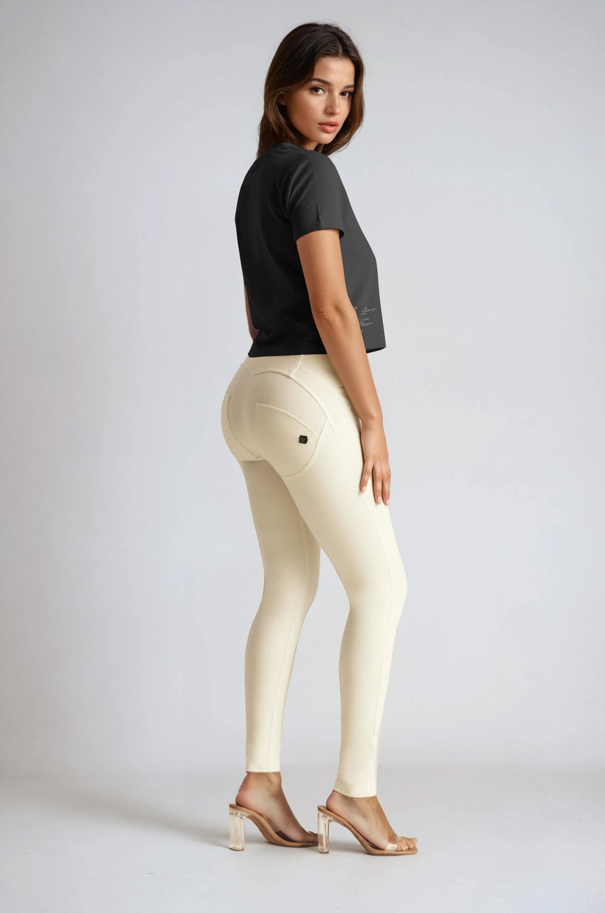 (WRUP2HS2519-I35) High Waist WR.UP® with Stylisch Details on the Hips enlarged