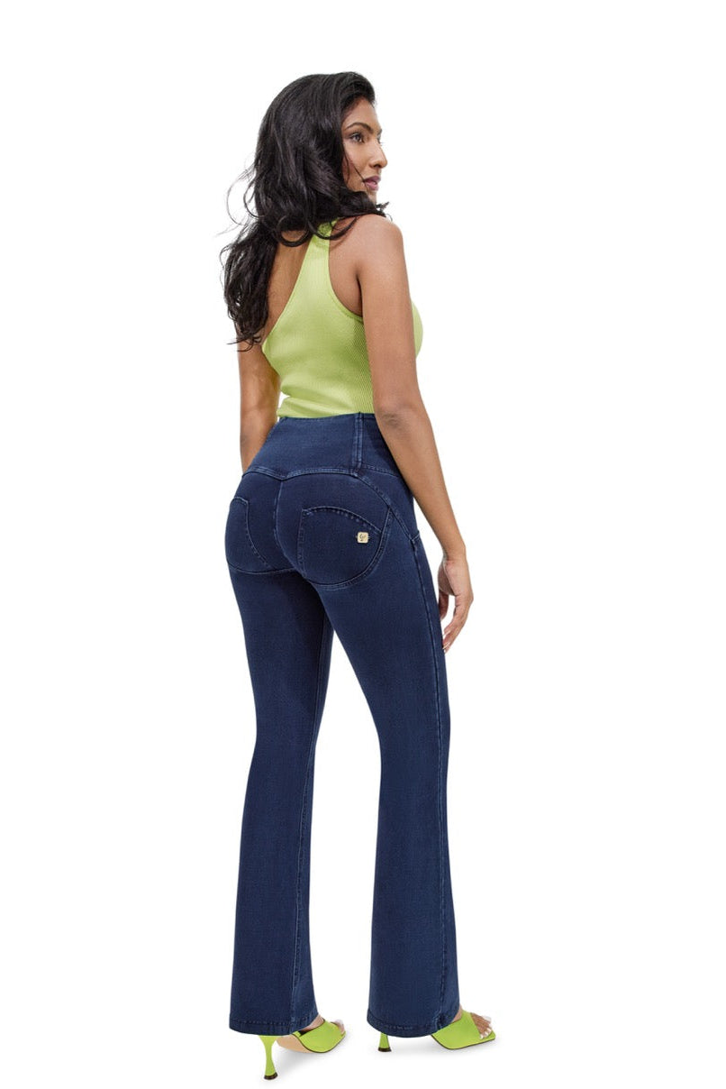 (WRUP11BHC002ORG-J0B) Blauwe WR.UP® Flared Jeans met een Hoge Taille en Knoopsluiting
