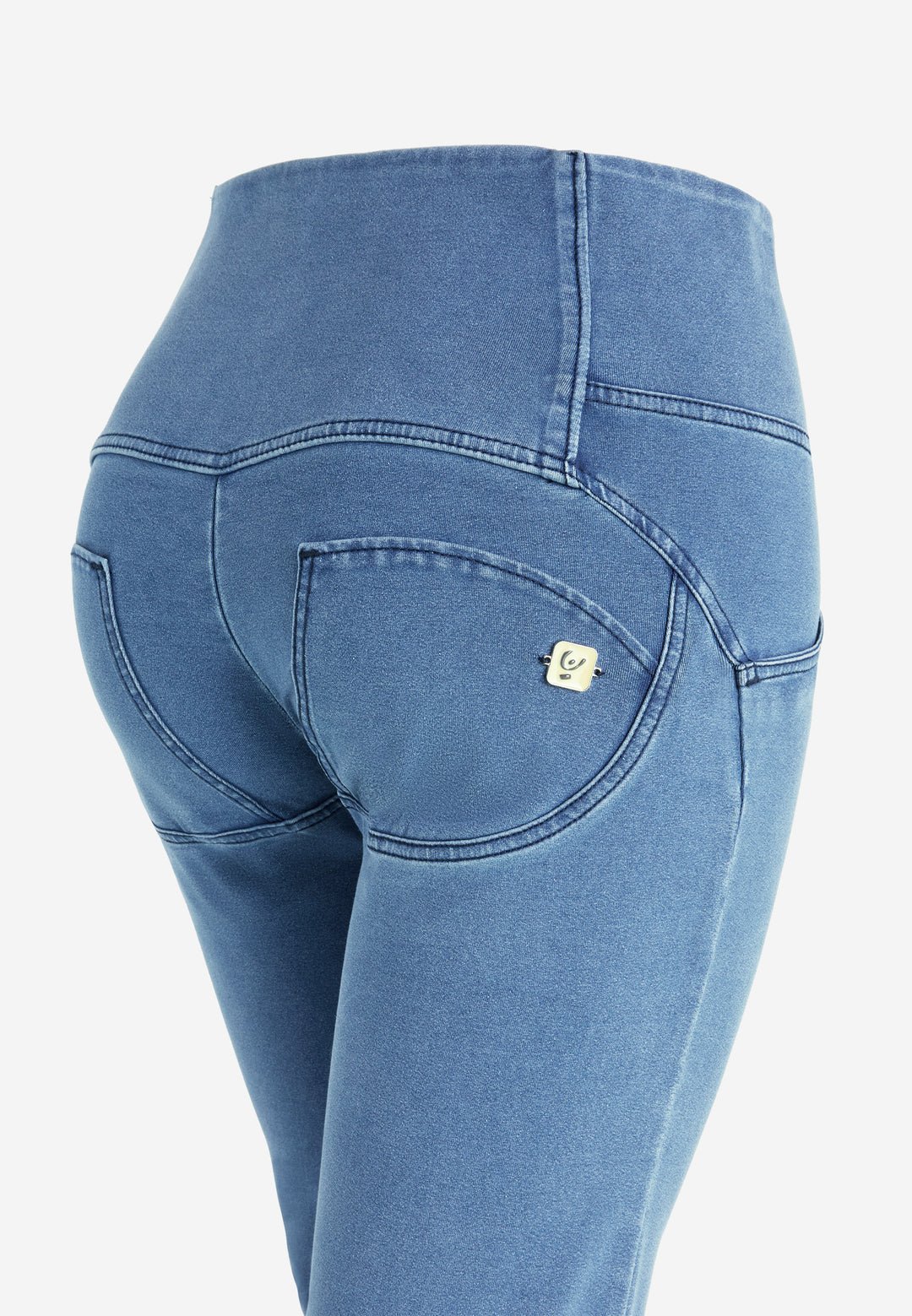 (WRUP11BHC002ORG-J4Y) Blauwe WR.UP® Flared Jeans met een Hoge Taille en Knoopsluiting