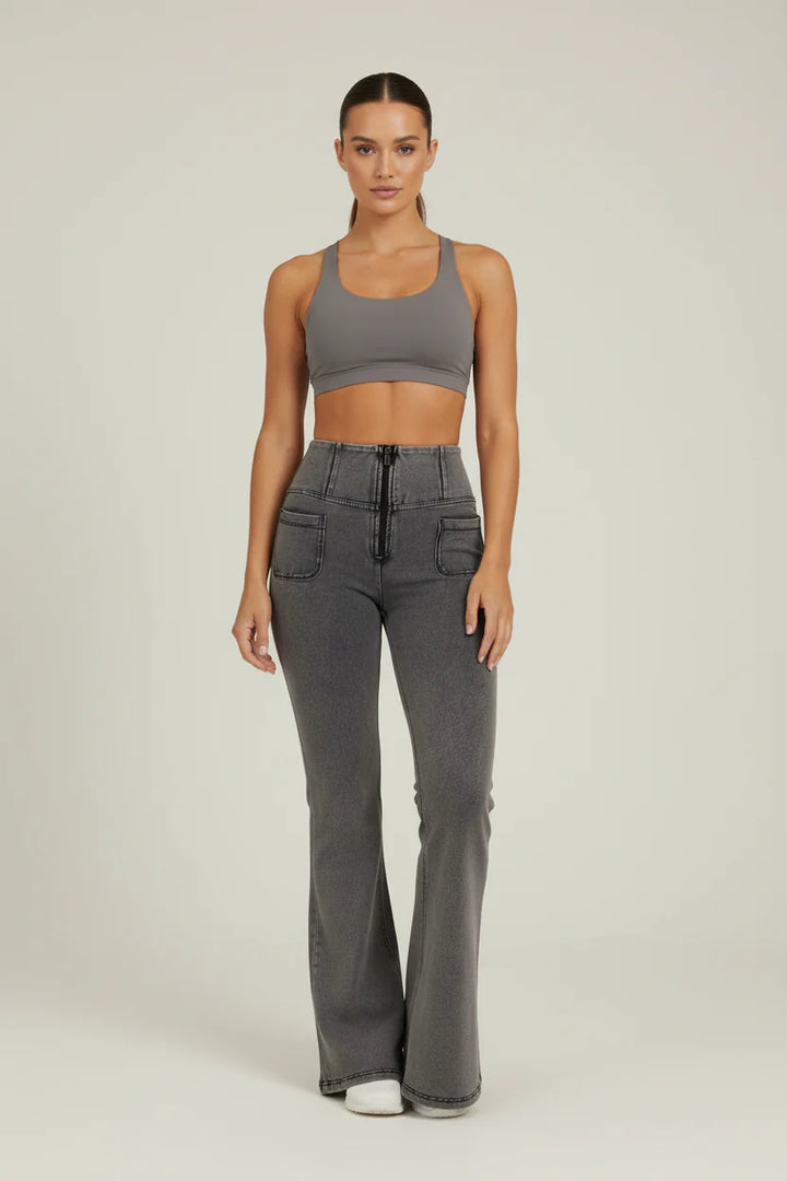 (WRUP11HF250-J3N) WR.UP® Flared Jeans met een Hoge Taille en Patch Pockets