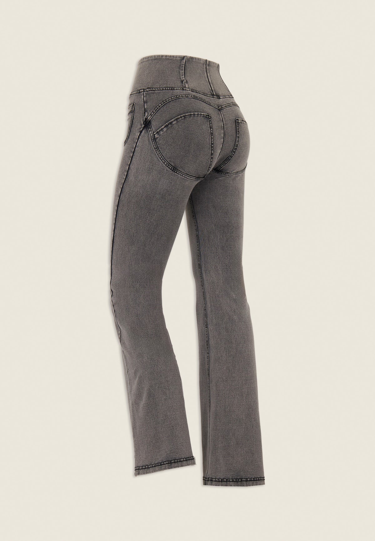 (WRUP11HF250-J3N) WR.UP® Flared Jeans met een Hoge Taille en Patch Pockets enlarged