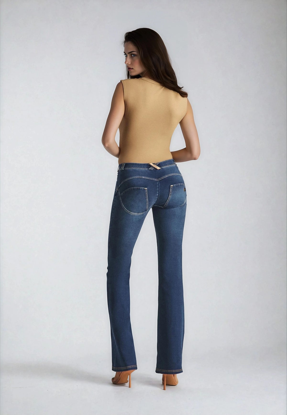 (WRUP11RS2506-J0Z) Jean évasé WR.UP® taille normale avec détails Stoere et fermeture éclair dorée agrandi