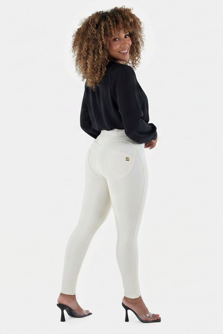 (WRUP1HC006PNS-W) Curvy Leather Look WR.UP® met Hoge Taille en Rits Sluiting