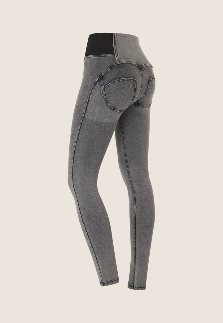 (WRUP1HS259-J3N) High Waist WR.UP® met Elastic Hip Detail