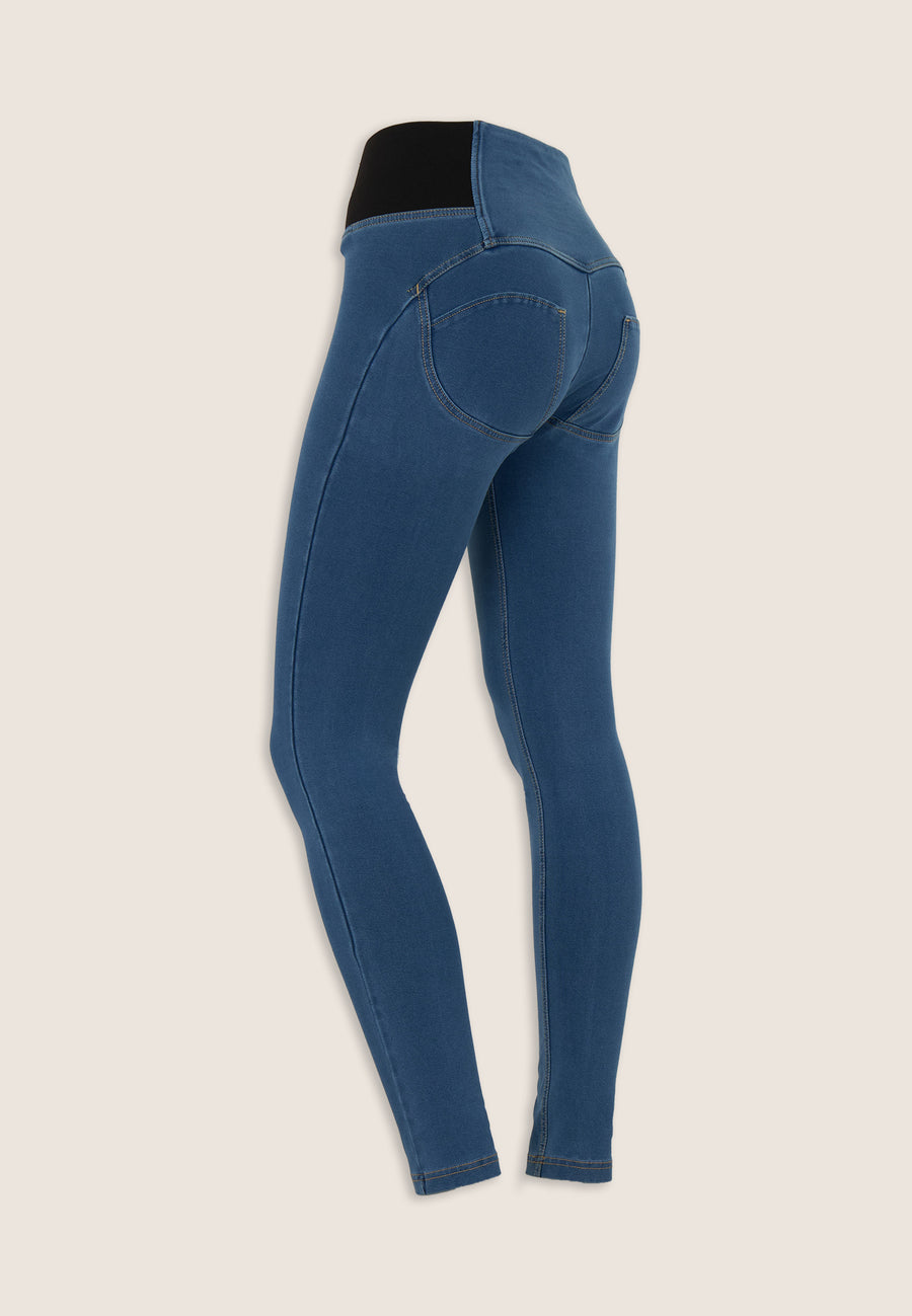Taille haute WR.UP® avec détail élastique aux hanches
