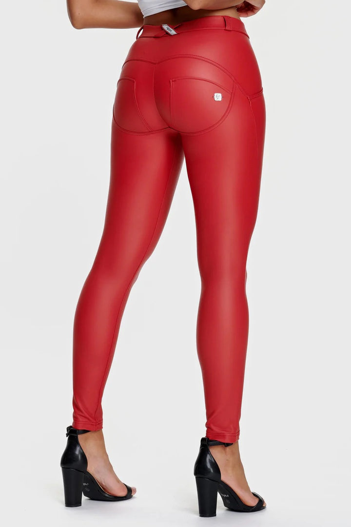 (WRUP1RC006P-R68) Leather Look WR.UP® in Regular Waist