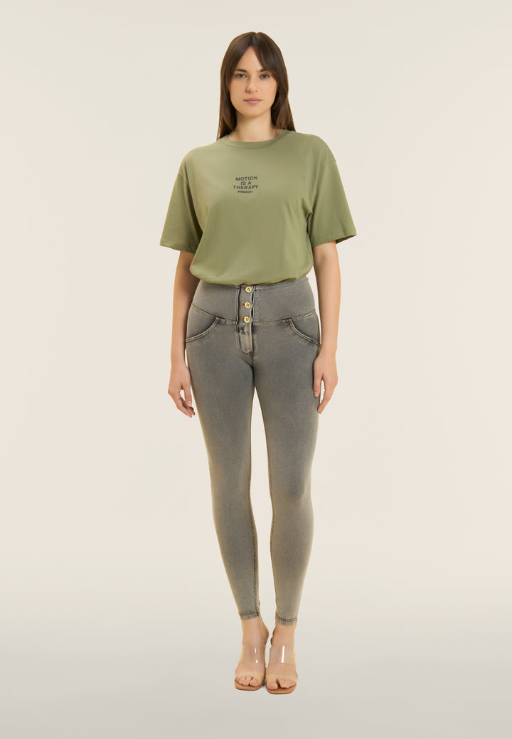 (WRUP2BHC002ORG-J3Y) Denim Look WR.UP® met Hoge Taille en Knoopsluiting