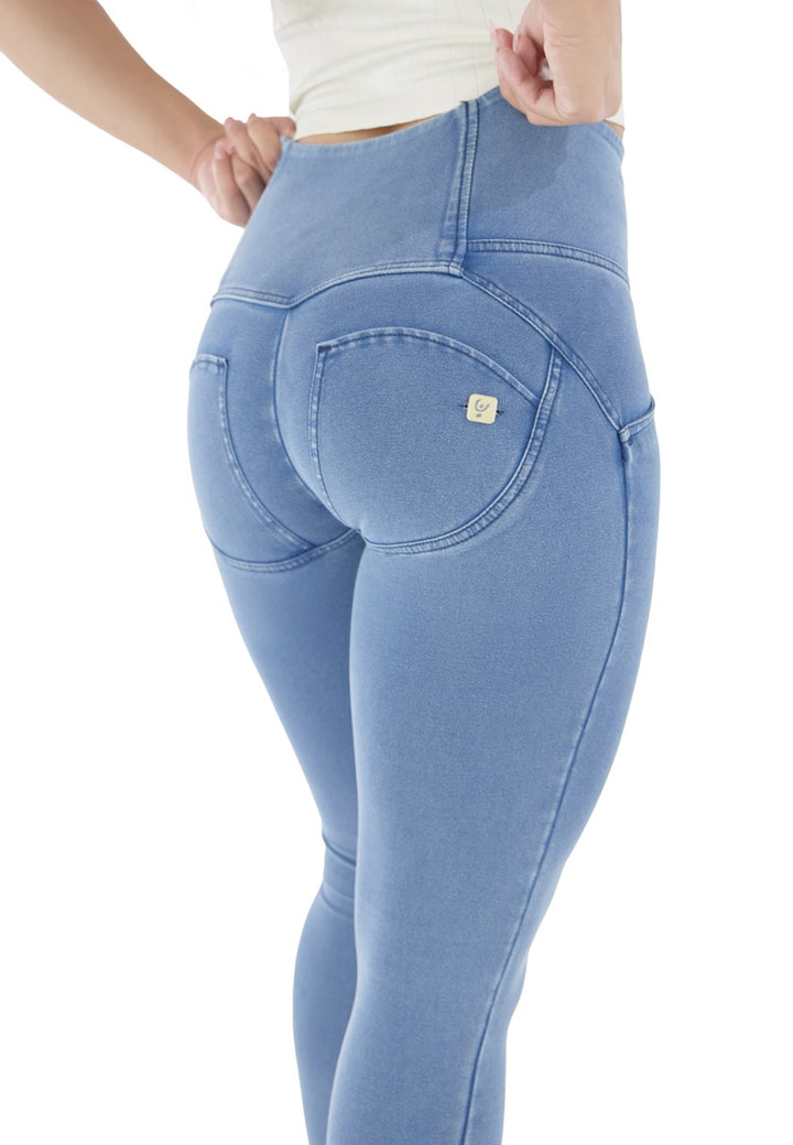(WRUP2BHC002ORG-J4B) Denim Look WR.UP® met Hoge Taille en Knoopsluiting