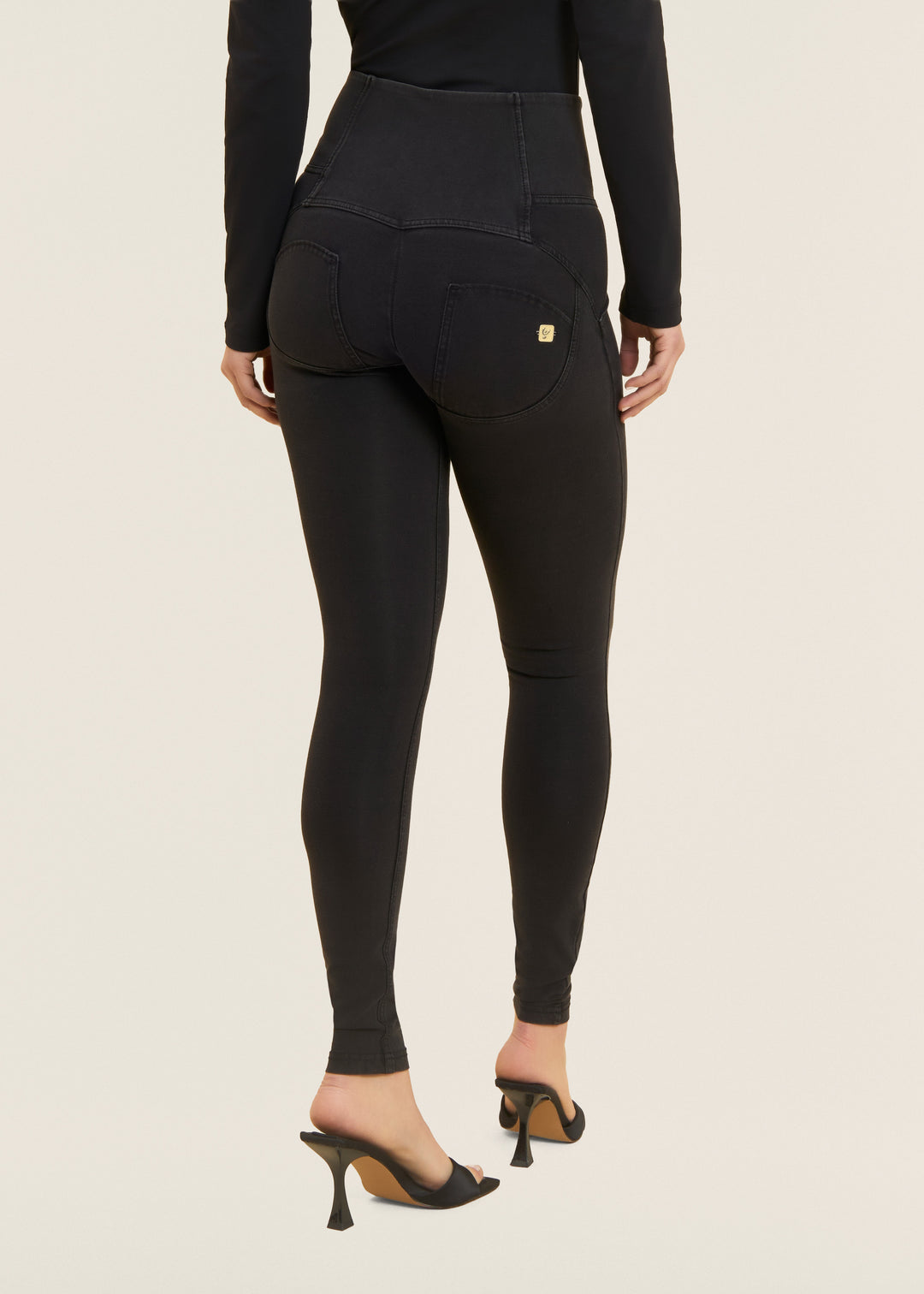 (WRUP2BHC002ORG-J7N) Denim Look WR.UP® met Hoge Taille en Knoopsluiting