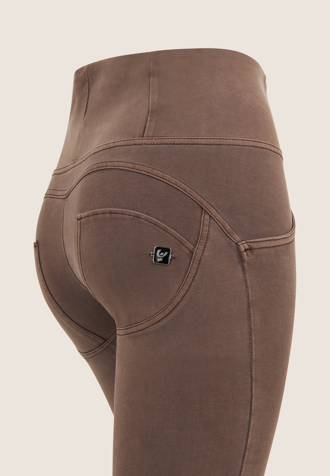 (WRUP2BHF420-M39) High Waist WR.UP® in Zacht Katoen met Knoopsluiting