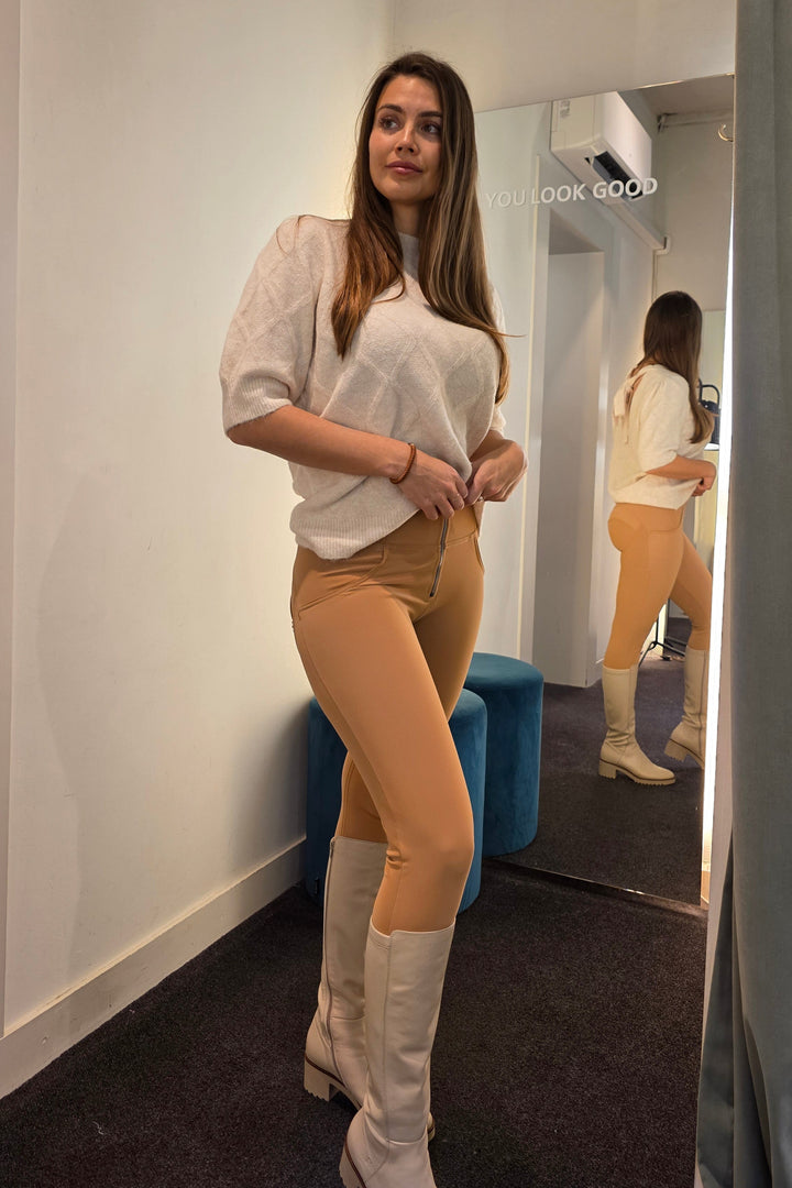 (WRUP2HC006PREC-M44) Leather Look WR.UP® met Hoge Taille en Rits Sluiting