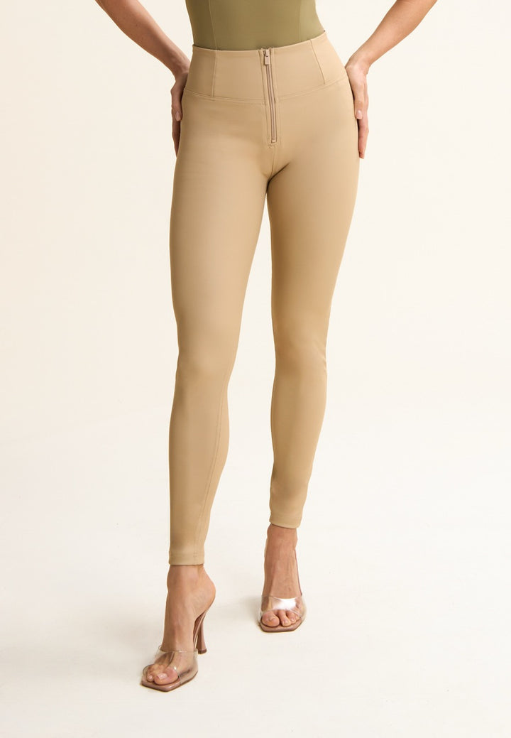 (WRUP2HC006PREC-Z80) Leather Look WR.UP® met Hoge Taille en Rits Sluiting