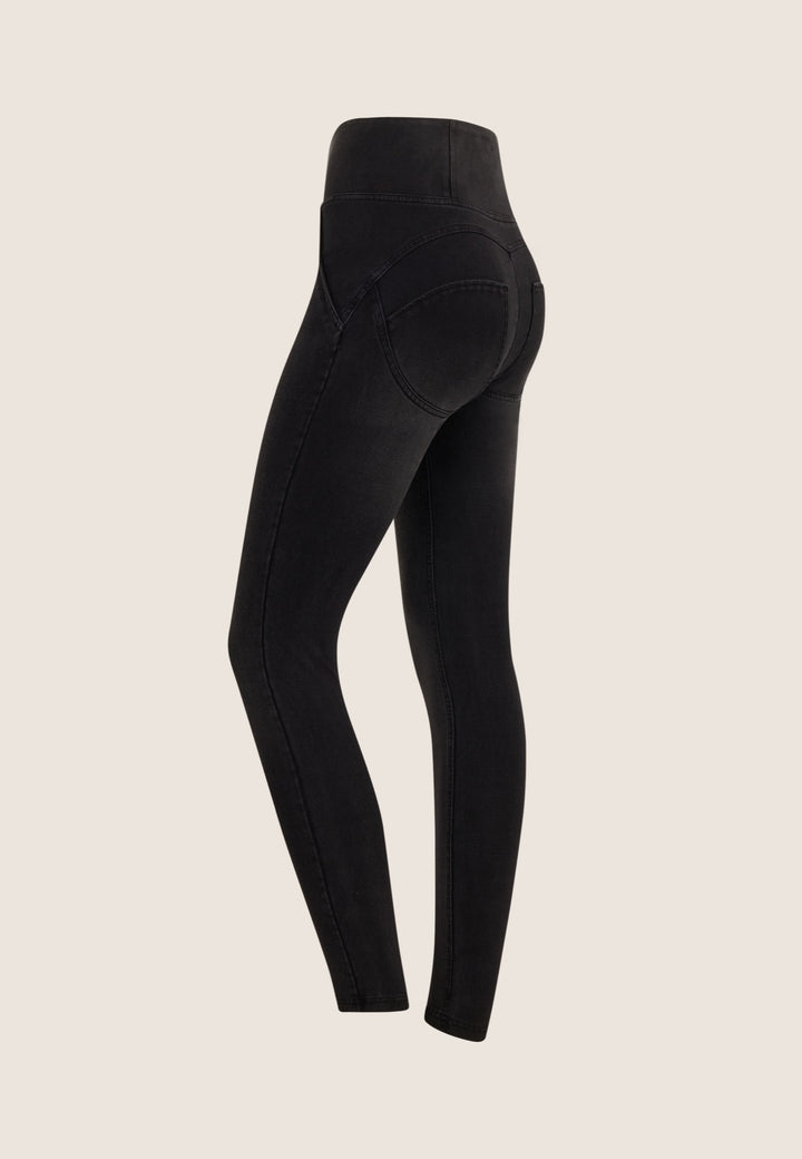 (WRUP2HF401-J7N) High Waist WR.UP® with Hip Details and Gold Zip