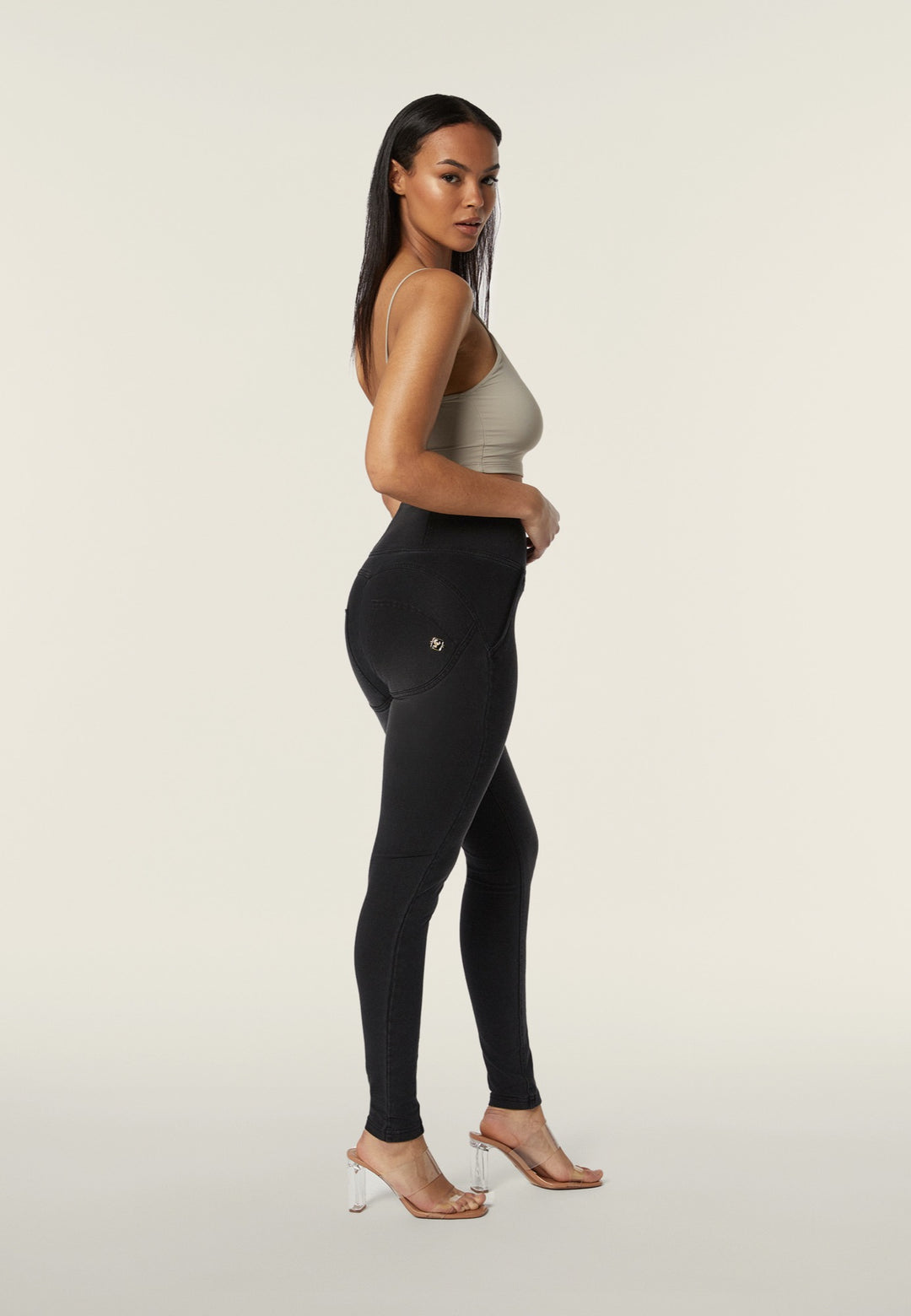 (WRUP2HF401-J7N) High Waist WR.UP® with Hip Details and Gold Zip