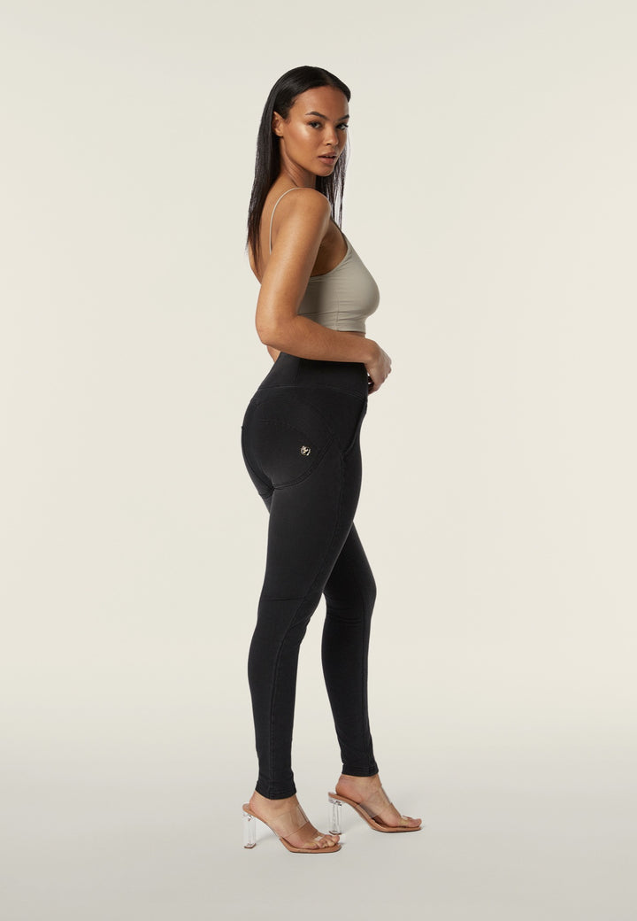 (WRUP2HF401-J7N) High Waist WR.UP® with Hip Details and Gold Zip