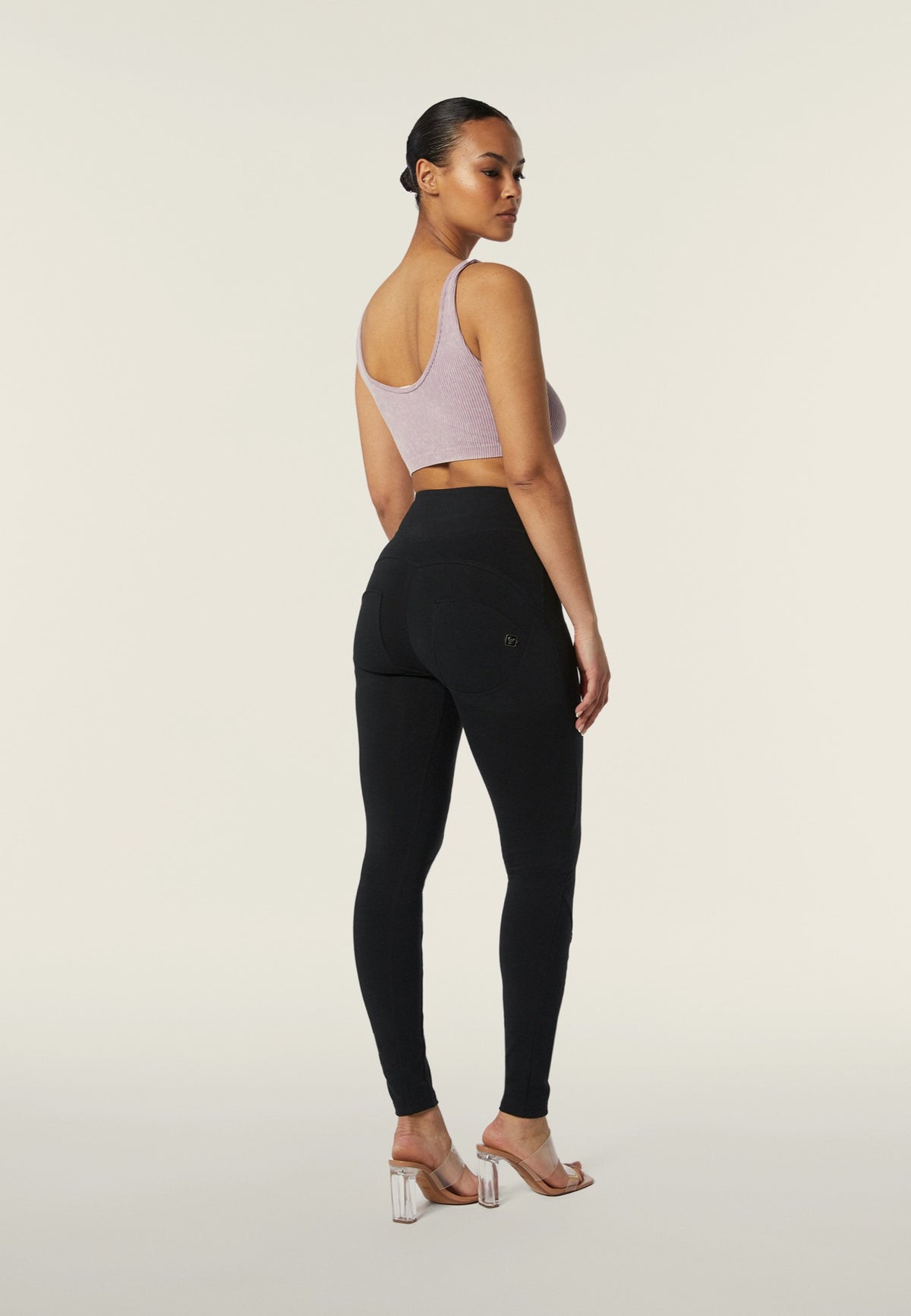 (WRUP2HF426-N) High Waist Cotton WR.UP® with Leg Details en Rits in de Zijde enlarged