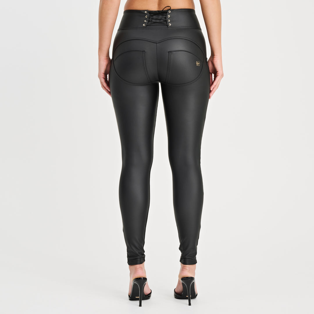 (WRUP2HF448-N) High Waist WR.UP® Leather Look met Veter Sluiting op de Rug ♥
