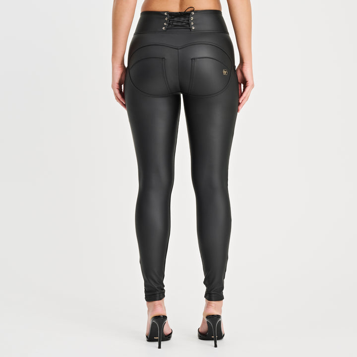 (WRUP2HF448-N) High Waist WR.UP® Leather Look met Veter Sluiting op de Rug ♥
