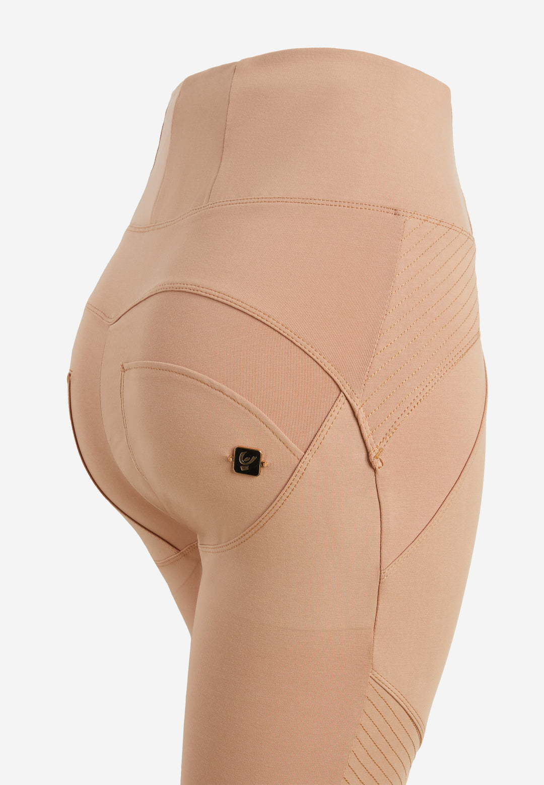 (WRUP2HHF332-P80) Super High Waisted WR.UP® met gouden details en stijlvolle stiksels