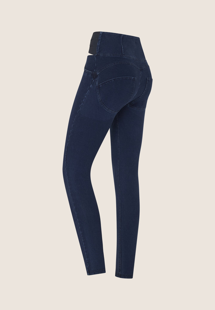 (WRUP2HS2512-J0B) High Waist WR.UP® with Cut-Out Hip Details