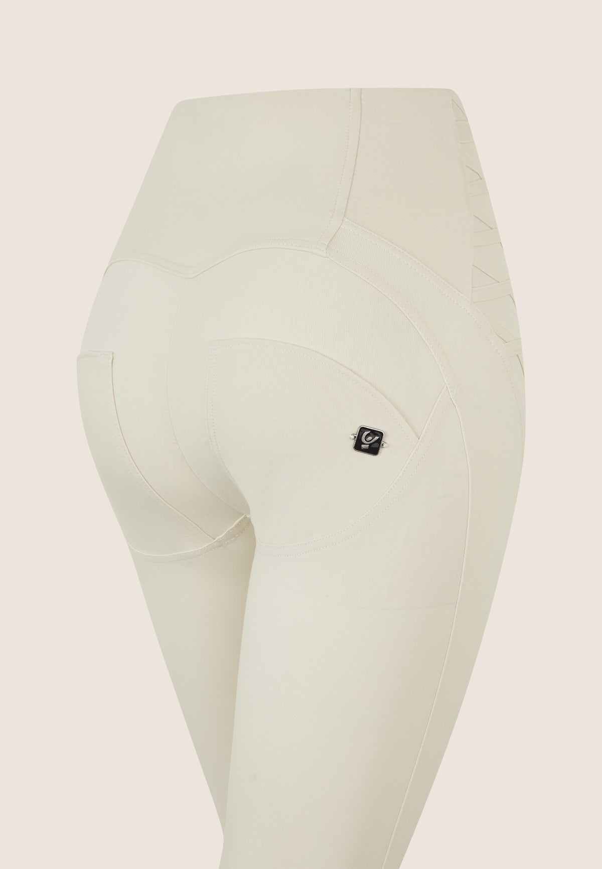 (WRUP2HS2519-I35) High Waist WR.UP® with Stylisch Details on the Hips enlarged