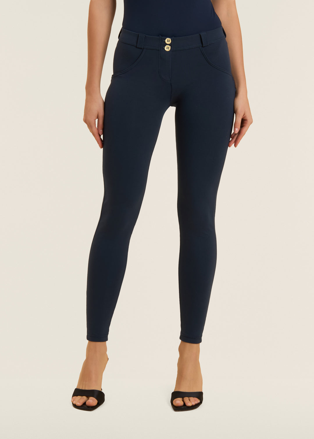 (WRUP2RC001ORG-B94) Skinny Basic WR.UP® met een Regular Waist in Zacht Katoen