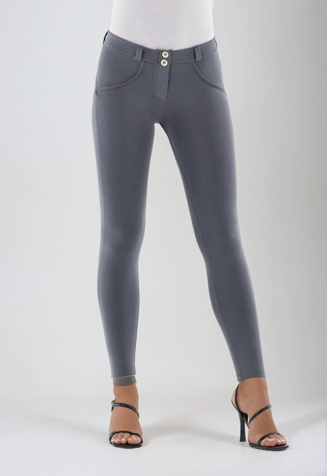 (WRUP2RC001-G14) Skinny Basic WR.UP® met een Regular Waist in Zacht Katoen