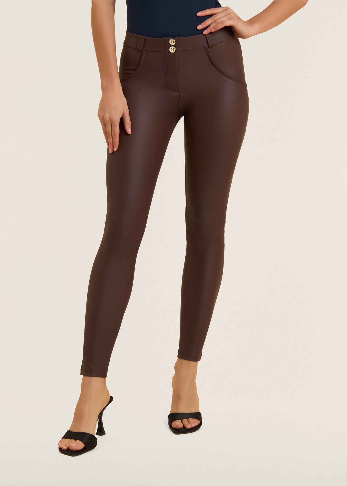 (WRUP2RC006PREC-M12) Leather Look WR.UP® in Regular Waist enlarged