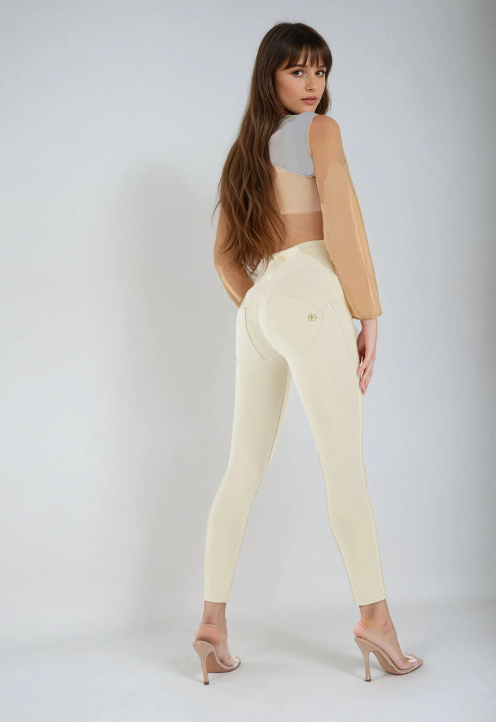 (WRUP4HC001ORG-I35)  Off White High Waist Ankle Length WR.UP® in Zacht Katoen