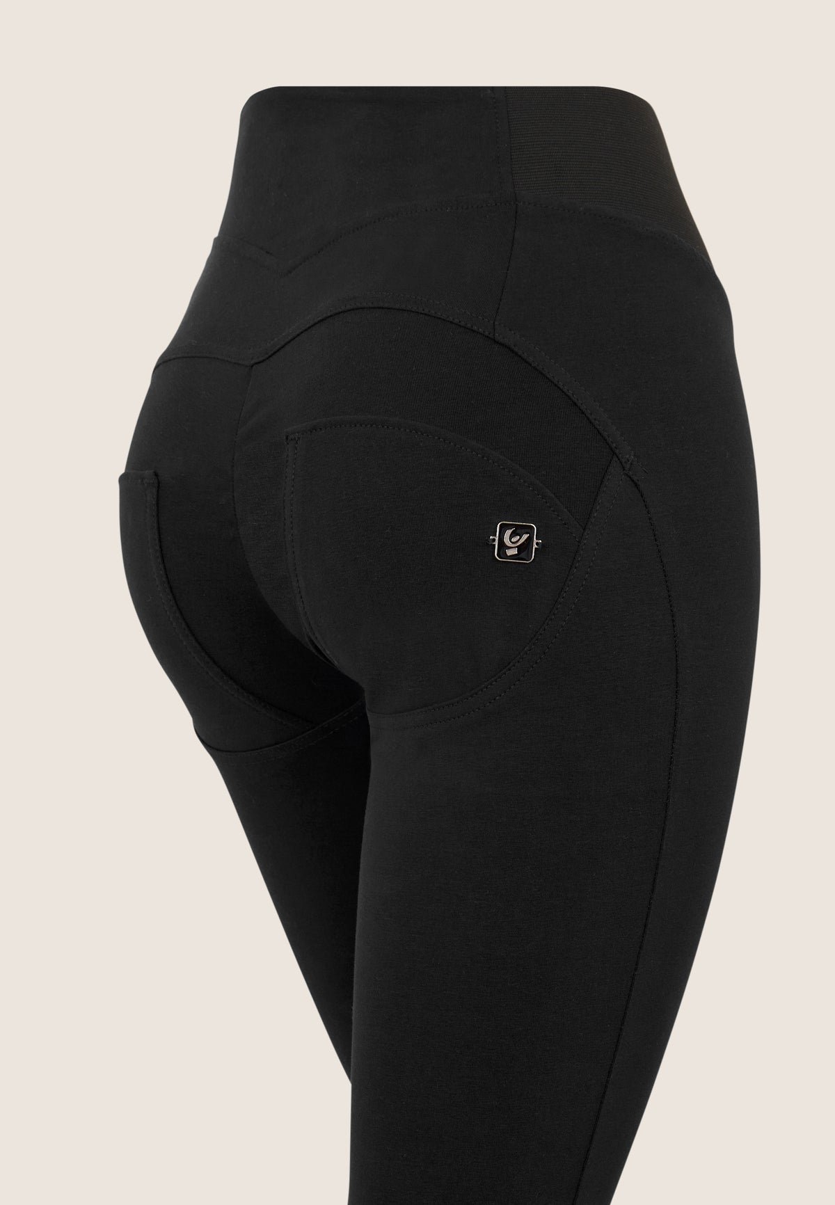 (WRUP4HF2522-N) Organic Cotton Heavy Jersey stretch Skinny Ankle length Black pant enlarged