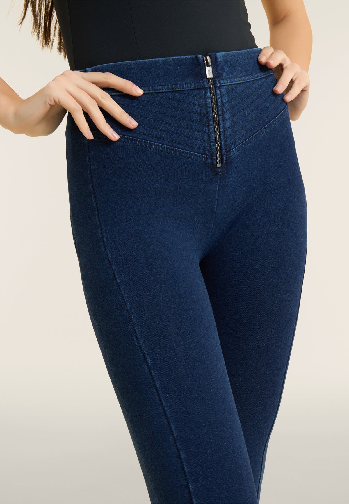 (WRUP4HF2574-J0B) Denim stetch Organic cotton Skinny Ankle length Blue Denim pant vergroot