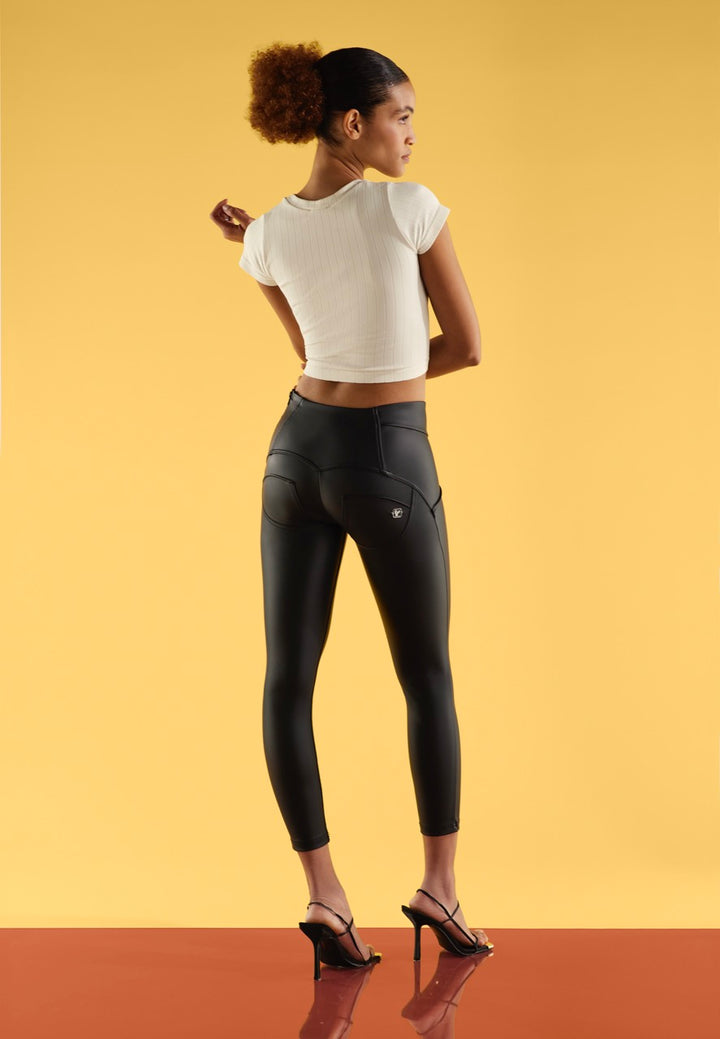 (WRUP4HS311-N) High Waist WR.UP® met Cross Over in Faux Leather
