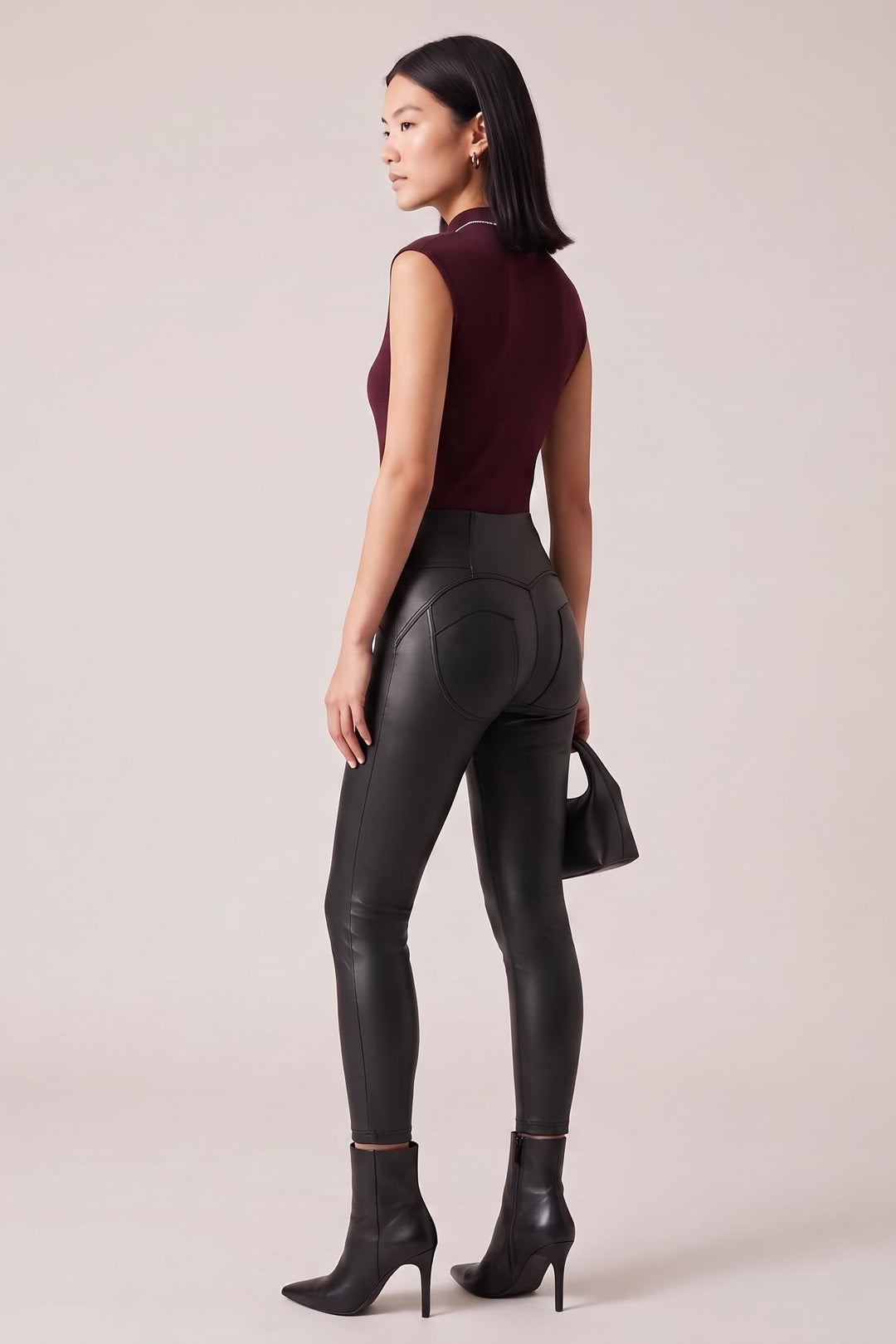 (WRUP4MC006PREC-N) WR.UP® legging van imitatieleer met middelhoge taille, enkellengte en knoopsluiting