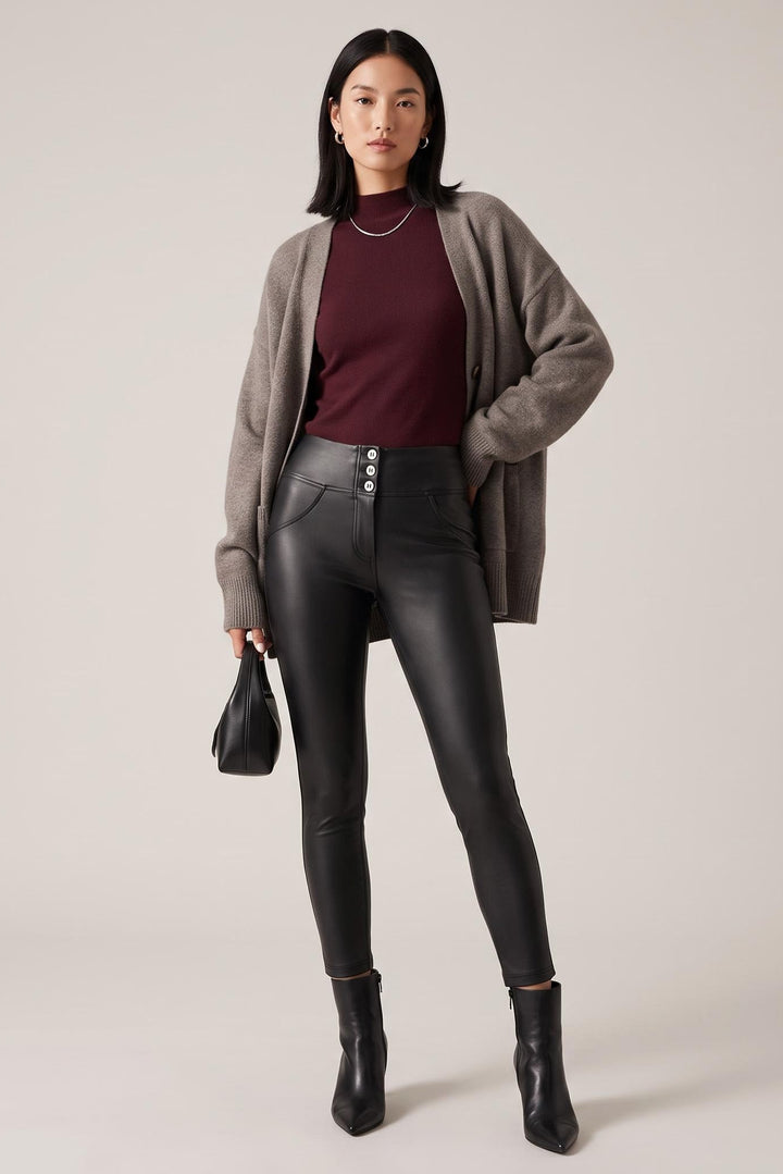 (WRUP4MC006PREC-N) WR.UP® legging van imitatieleer met middelhoge taille, enkellengte en knoopsluiting