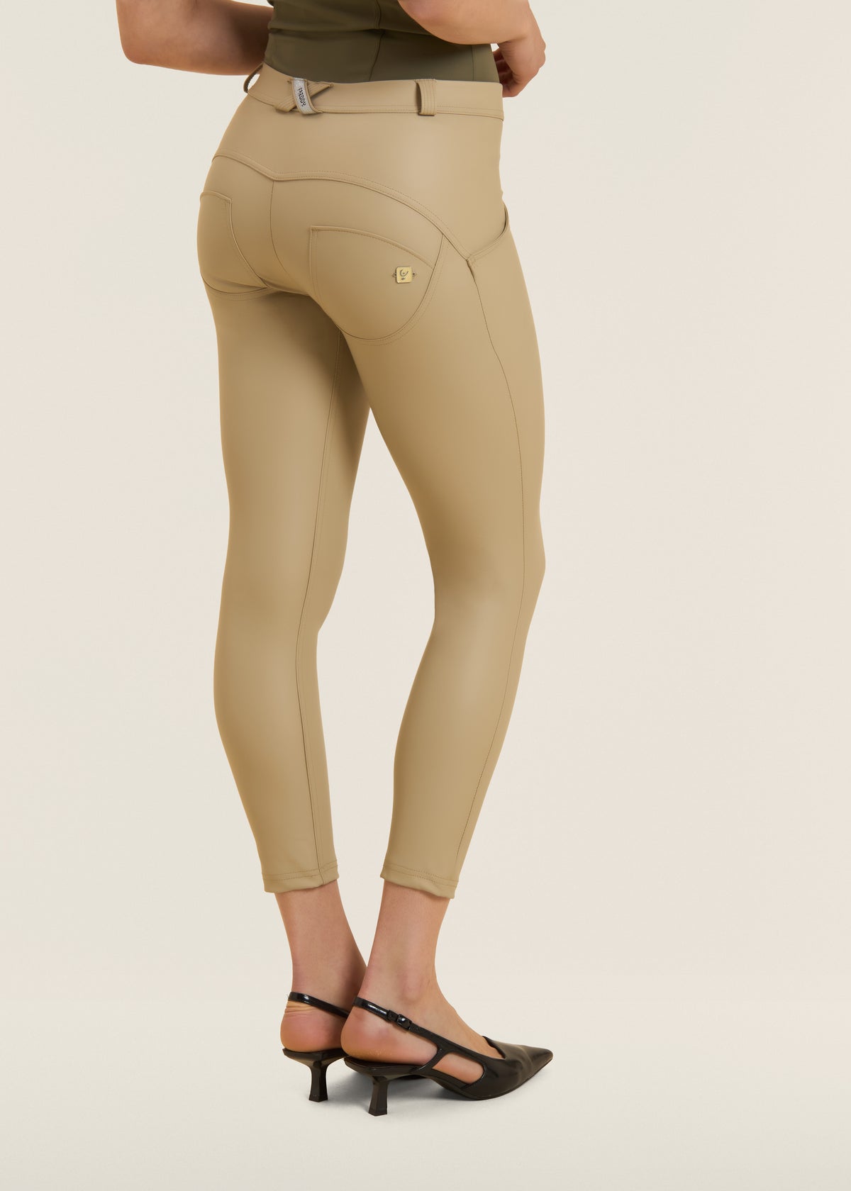 WRUP4RC006PREC-Z109 Beige WR.UP® Enkel Lengte in Leather Look vergroot