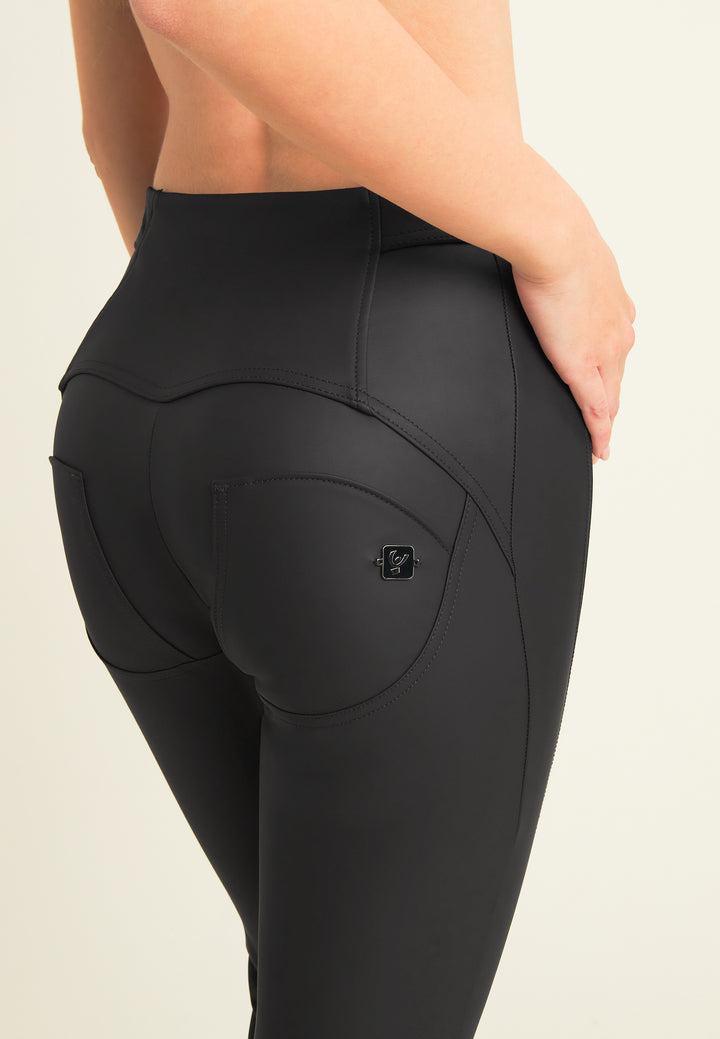 ( WRUP4RMF2512-N) Recycled faux leather Skinny Ankle length Black pant