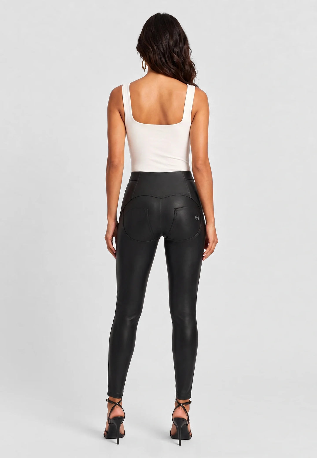 ( WRUP4RMF2512-N) Recycled faux leather Skinny Ankle length Black pant