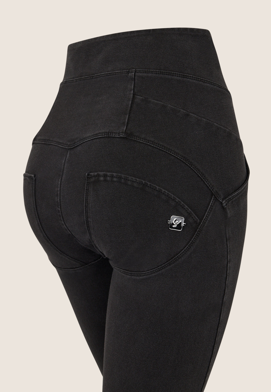 (WRUP4SHF311-J7N) Super High Waist WR.UP® with Ankle Slit ♥