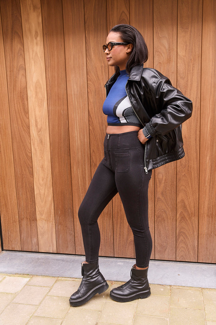 (WRUP4SHS224-J7N)  Denim Look WR.UP®  met een Super Hoge Taille en Patch Pockets